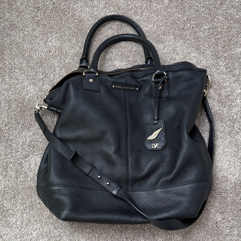 Diane Von Furstenberg Elegant Black Crossbody Bag